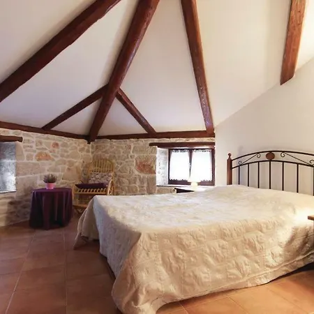 Ladonja Apartman *