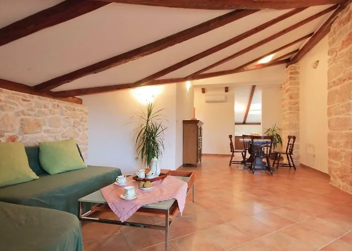 Ladonja Apartman Medulin