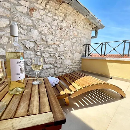 Ladonja Apartman