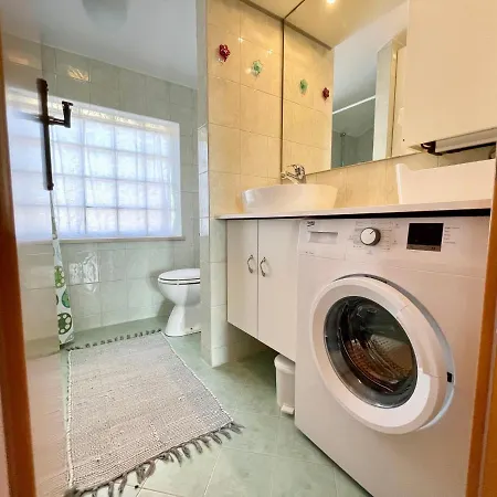 Ladonja Apartman *