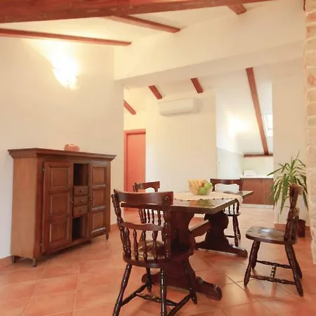 Appartement Ladonja