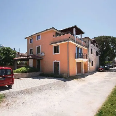 Ladonja Apartman Medulin